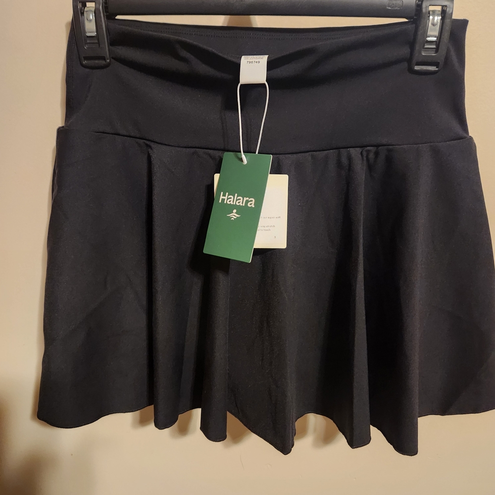 HALARA Black Mini Skirt